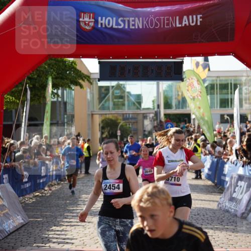13.06.2025 - Holstenköstenlauf Felixshl http://msf.ph/oto/7932412 13.06.2025 18:01:46 Laufen 2231, 2232, 2238, 2252, 2454, 2856, 2890, 3579, 3646, 3710, 3822, 3900 meine-sportfotos.de