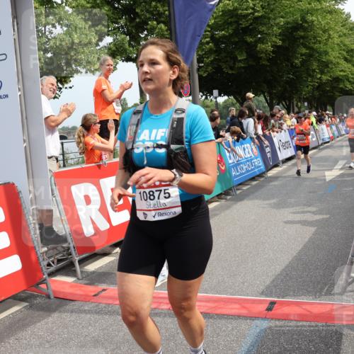 15.06.2025 - REWE Women's Run Strokosch-Dieckow http://msf.ph/oto/7932491 15.06.2025 11:03:25 Ziel 5017, 5199, 5206, 5292, 5503, 5525, 5613, 5651 meine-sportfotos.de