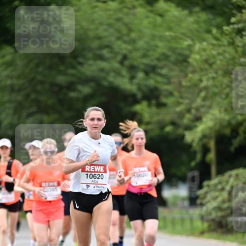 15.06.2025 - REWE Women's Run Dr. Thomas Lammeyer http://msf.ph/oto/7932509 15.06.2025 09:15:49 Laufen 10620, 0020 meine-sportfotos.de