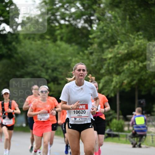 15.06.2025 - REWE Women's Run Dr. Thomas Lammeyer http://msf.ph/oto/7932536 15.06.2025 09:15:51 Laufen 395, 10620 meine-sportfotos.de