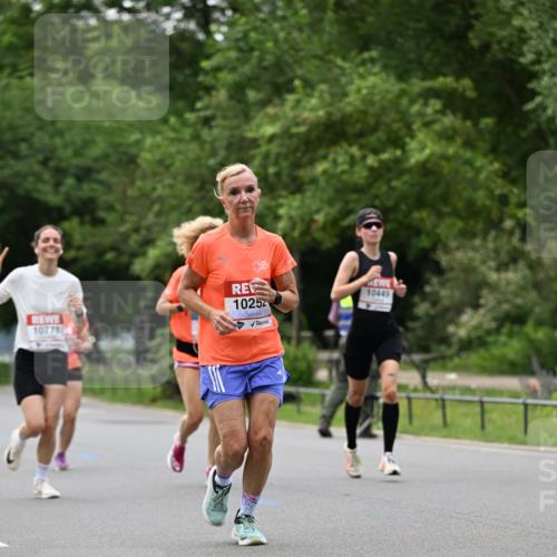 15.06.2025 - REWE Women's Run Dr. Thomas Lammeyer http://msf.ph/oto/7932596 15.06.2025 09:15:58 Laufen 10771, 1025, 10449, 479 meine-sportfotos.de