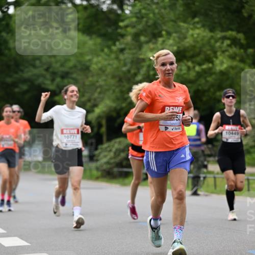 15.06.2025 - REWE Women's Run Dr. Thomas Lammeyer http://msf.ph/oto/7932602 15.06.2025 09:15:59 Laufen 10771, 10449 meine-sportfotos.de