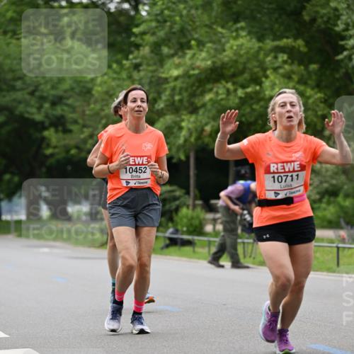 15.06.2025 - REWE Women's Run Dr. Thomas Lammeyer http://msf.ph/oto/7932635 15.06.2025 09:16:02 Laufen 10452, 10711 meine-sportfotos.de