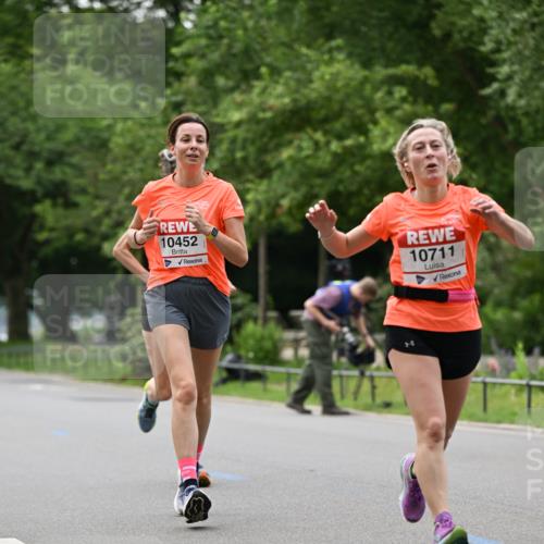 15.06.2025 - REWE Women's Run Dr. Thomas Lammeyer http://msf.ph/oto/7932636 15.06.2025 09:16:02 Laufen 10452, 10711 meine-sportfotos.de