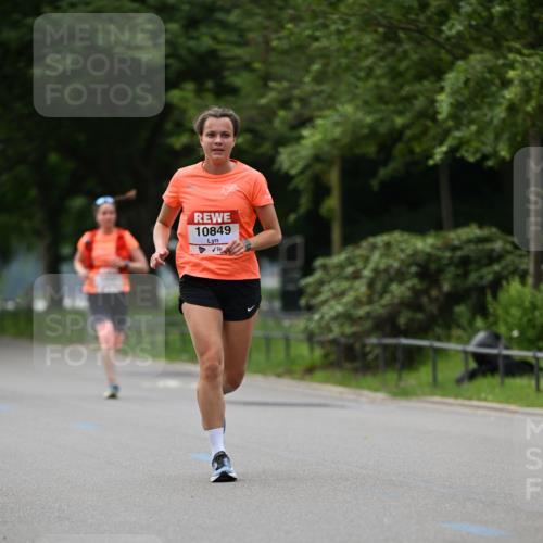 15.06.2025 - REWE Women's Run Dr. Thomas Lammeyer http://msf.ph/oto/7932683 15.06.2025 09:16:08 Laufen 10849, 74 meine-sportfotos.de