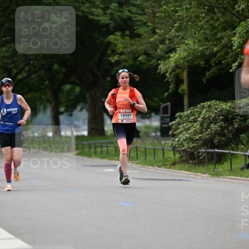 15.06.2025 - REWE Women's Run Dr. Thomas Lammeyer http://msf.ph/oto/7932710 15.06.2025 09:16:10 Laufen 10591 meine-sportfotos.de