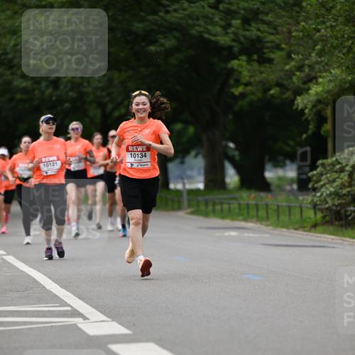 15.06.2025 - REWE Women's Run Dr. Thomas Lammeyer http://msf.ph/oto/7932794 15.06.2025 09:16:18 Laufen 10134, 10121 meine-sportfotos.de