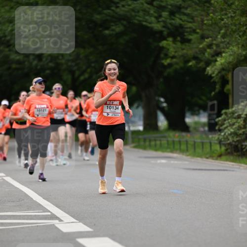 15.06.2025 - REWE Women's Run Dr. Thomas Lammeyer http://msf.ph/oto/7932798 15.06.2025 09:16:18 Laufen 10121, 10134 meine-sportfotos.de