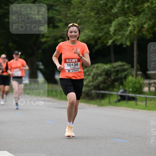 15.06.2025 - REWE Women's Run Dr. Thomas Lammeyer http://msf.ph/oto/7932821 15.06.2025 09:16:20 Laufen 10134 meine-sportfotos.de