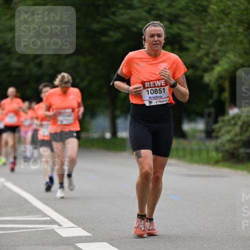 15.06.2025 - REWE Women's Run Dr. Thomas Lammeyer http://msf.ph/oto/7932971 15.06.2025 09:16:35 Laufen 10851 meine-sportfotos.de