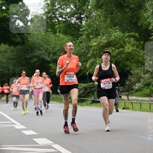 15.06.2025 - REWE Women's Run Dr. Thomas Lammeyer http://msf.ph/oto/7933015 15.06.2025 09:16:43 Laufen 10594, 10138 meine-sportfotos.de