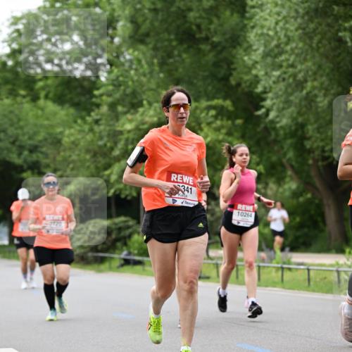 15.06.2025 - REWE Women's Run Dr. Thomas Lammeyer http://msf.ph/oto/7933076 15.06.2025 09:16:49 Laufen 5770, 341, 10264 meine-sportfotos.de