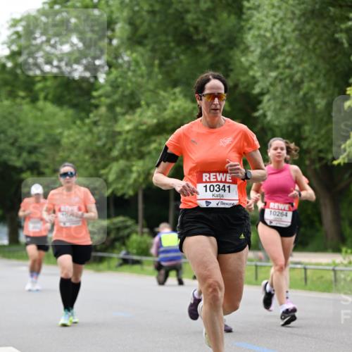 15.06.2025 - REWE Women's Run Dr. Thomas Lammeyer http://msf.ph/oto/7933085 15.06.2025 09:16:49 Laufen 10341, 10264 meine-sportfotos.de
