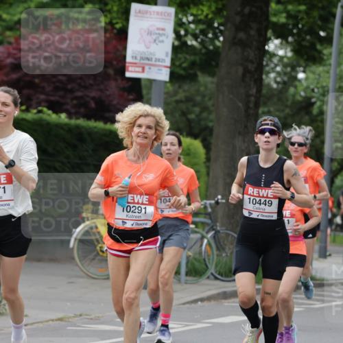 15.06.2025 - REWE Women's Run Jannik Wohlers http://msf.ph/oto/7933113 15.06.2025 08:24:11 Laufen 10771, 15, 2025, 104, 10291, 10449, 1964 meine-sportfotos.de