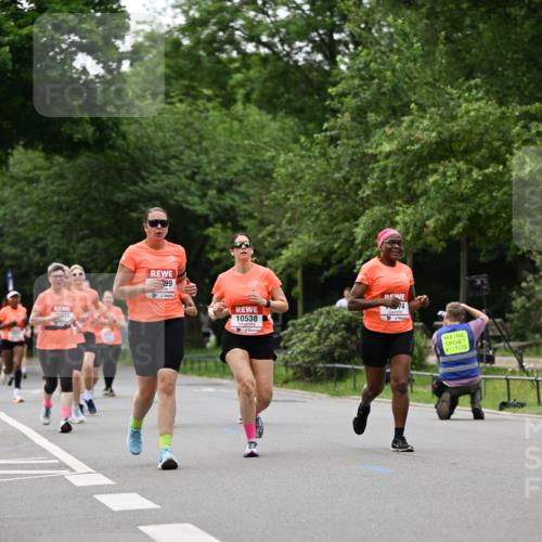 15.06.2025 - REWE Women's Run Dr. Thomas Lammeyer http://msf.ph/oto/7933172 15.06.2025 09:16:54 Laufen 19, 99, 10538, 74 meine-sportfotos.de