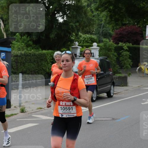 15.06.2025 - REWE Women's Run Jannik Wohlers http://msf.ph/oto/7933204 15.06.2025 08:24:31 Laufen 10262, 10591, 10666, 4 meine-sportfotos.de