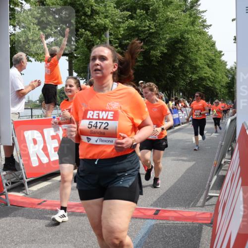 15.06.2025 - REWE Women's Run Strokosch-Dieckow http://msf.ph/oto/7933290 15.06.2025 11:05:50 Ziel 5005, 5028, 5146, 5284, 5387, 5388, 5472, 5553, 5668 meine-sportfotos.de