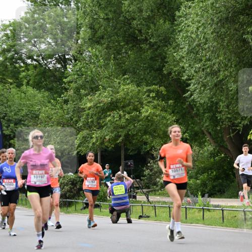 15.06.2025 - REWE Women's Run Dr. Thomas Lammeyer http://msf.ph/oto/7933316 15.06.2025 09:17:05 Laufen 10197, 10763, 10503, 10571 meine-sportfotos.de