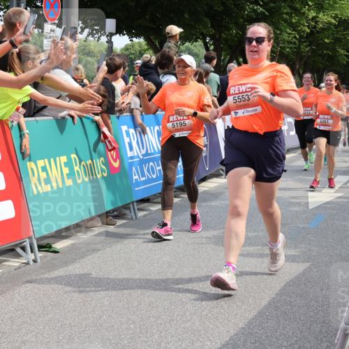 15.06.2025 - REWE Women's Run Strokosch-Dieckow http://msf.ph/oto/7933350 15.06.2025 11:05:55 Ziel 5005, 5028, 5146, 5195, 5212, 5261, 5265, 5284, 5298, 5387, 5388, 5468, 5472, 5553, 5559 meine-sportfotos.de