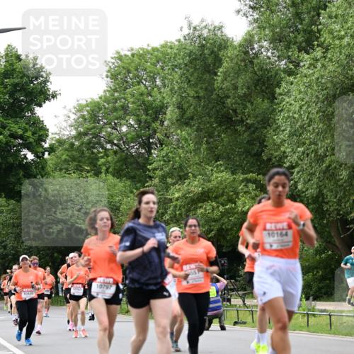 15.06.2025 - REWE Women's Run Dr. Thomas Lammeyer http://msf.ph/oto/7933366 15.06.2025 09:17:12 Laufen 955, 10163, 10797, 10435, 10164 meine-sportfotos.de