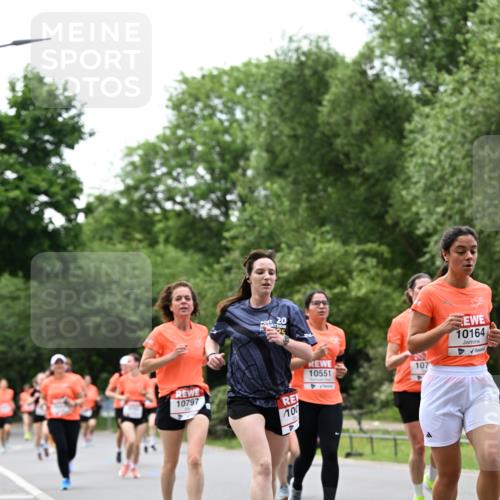 15.06.2025 - REWE Women's Run Dr. Thomas Lammeyer http://msf.ph/oto/7933373 15.06.2025 09:17:12 Laufen 10551, 10797, 10164 meine-sportfotos.de