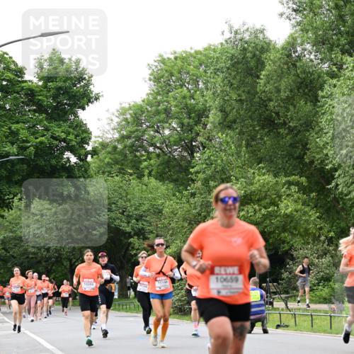 15.06.2025 - REWE Women's Run Dr. Thomas Lammeyer http://msf.ph/oto/7933484 15.06.2025 09:17:18 Laufen 10289, 10366, 10144, 10659 meine-sportfotos.de