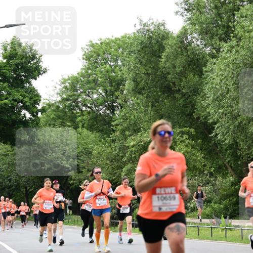 15.06.2025 - REWE Women's Run Dr. Thomas Lammeyer http://msf.ph/oto/7933494 15.06.2025 09:17:18 Laufen 10289, 10144, 10756, 10659 meine-sportfotos.de