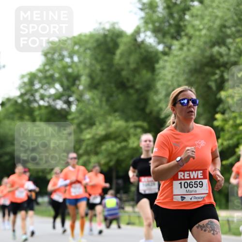 15.06.2025 - REWE Women's Run Dr. Thomas Lammeyer http://msf.ph/oto/7933511 15.06.2025 09:17:19 Laufen 10659 meine-sportfotos.de