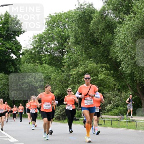15.06.2025 - REWE Women's Run Dr. Thomas Lammeyer http://msf.ph/oto/7933515 15.06.2025 09:17:20 Laufen 4, 10144, 10289 meine-sportfotos.de