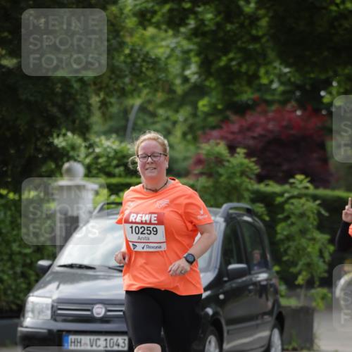 15.06.2025 - REWE Women's Run Jannik Wohlers http://msf.ph/oto/7933516 15.06.2025 08:33:39 Laufen 1043, 10259 meine-sportfotos.de