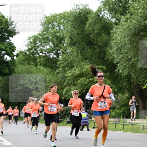 15.06.2025 - REWE Women's Run Dr. Thomas Lammeyer http://msf.ph/oto/7933529 15.06.2025 09:17:20 Laufen 10289, 10144 meine-sportfotos.de