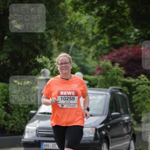 15.06.2025 - REWE Women's Run Jannik Wohlers http://msf.ph/oto/7933531 15.06.2025 08:33:39 Laufen 10259 meine-sportfotos.de