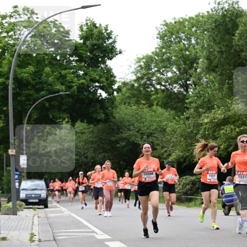 15.06.2025 - REWE Women's Run Dr. Thomas Lammeyer http://msf.ph/oto/7933594 15.06.2025 09:17:23 Laufen 10588, 10136, 10241, 10319 meine-sportfotos.de