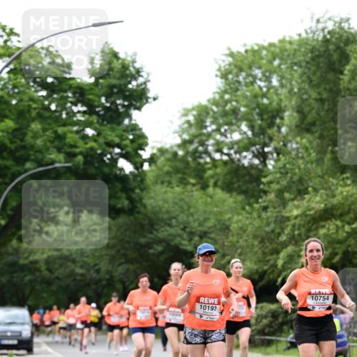 15.06.2025 - REWE Women's Run Dr. Thomas Lammeyer http://msf.ph/oto/7933635 15.06.2025 09:17:36 Laufen 10009, 10193, 10754 meine-sportfotos.de