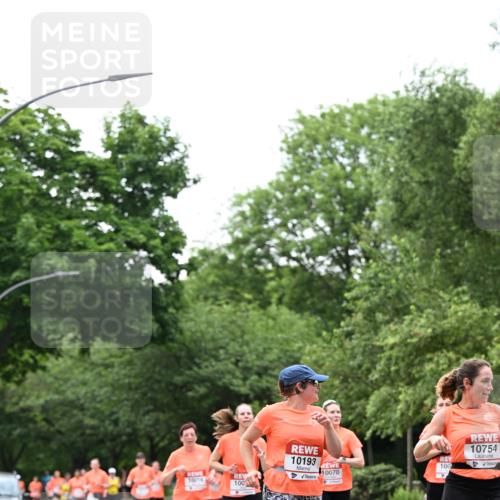 15.06.2025 - REWE Women's Run Dr. Thomas Lammeyer http://msf.ph/oto/7933646 15.06.2025 09:17:37 Laufen 10016, 100, 10193, 10070, 100, 10754 meine-sportfotos.de