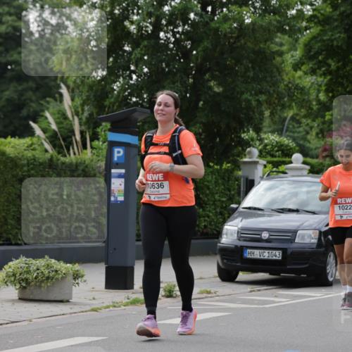 15.06.2025 - REWE Women's Run Jannik Wohlers http://msf.ph/oto/7933670 15.06.2025 08:33:56 Laufen 10636, 1043, 10223, 10873 meine-sportfotos.de