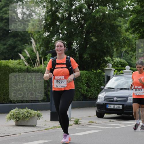 15.06.2025 - REWE Women's Run Jannik Wohlers http://msf.ph/oto/7933688 15.06.2025 08:33:57 Laufen 10636, 1043, 10223, 10873 meine-sportfotos.de