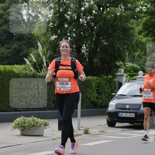 15.06.2025 - REWE Women's Run Jannik Wohlers http://msf.ph/oto/7933695 15.06.2025 08:33:57 Laufen 10636, 1043, 10223, 10873 meine-sportfotos.de