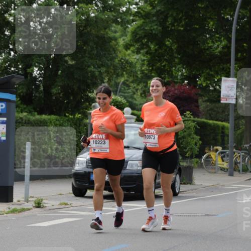 15.06.2025 - REWE Women's Run Jannik Wohlers http://msf.ph/oto/7933706 15.06.2025 08:33:58 Laufen 36, 10223, 10873, 15, 2925 meine-sportfotos.de