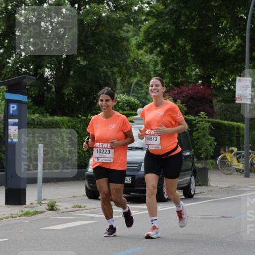 15.06.2025 - REWE Women's Run Jannik Wohlers http://msf.ph/oto/7933716 15.06.2025 08:33:58 Laufen 10223, 10873, 43, 2025 meine-sportfotos.de
