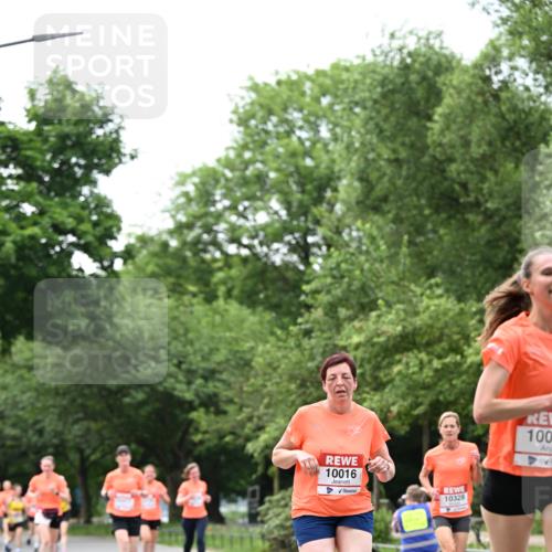 15.06.2025 - REWE Women's Run Dr. Thomas Lammeyer http://msf.ph/oto/7933740 15.06.2025 09:17:40 Laufen 10016, 10328, 100 meine-sportfotos.de