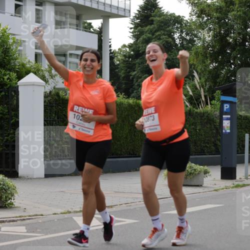 15.06.2025 - REWE Women's Run Jannik Wohlers http://msf.ph/oto/7933799 15.06.2025 08:34:00 Laufen 102, 10873, 1043 meine-sportfotos.de