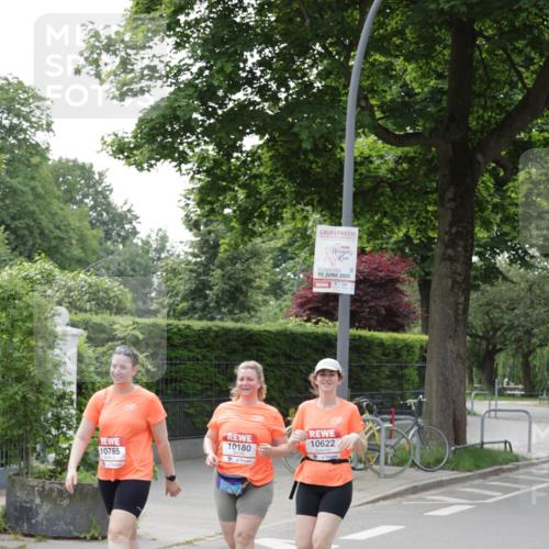 15.06.2025 - REWE Women's Run Jannik Wohlers http://msf.ph/oto/7933936 15.06.2025 08:34:35 Laufen 15, 2025, 10622, 10180, 10785 meine-sportfotos.de