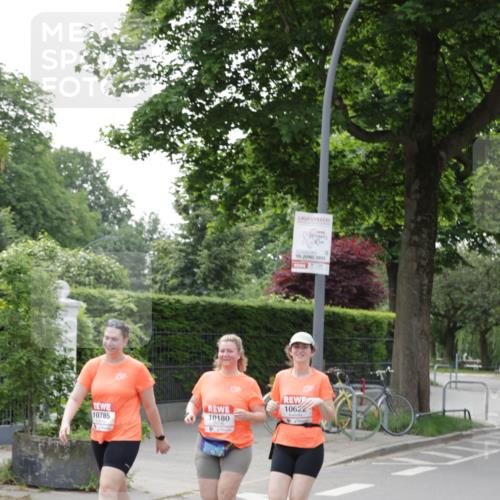 15.06.2025 - REWE Women's Run Jannik Wohlers http://msf.ph/oto/7933940 15.06.2025 08:34:35 Laufen 15, 2025, 1062, 10785, 10180 meine-sportfotos.de