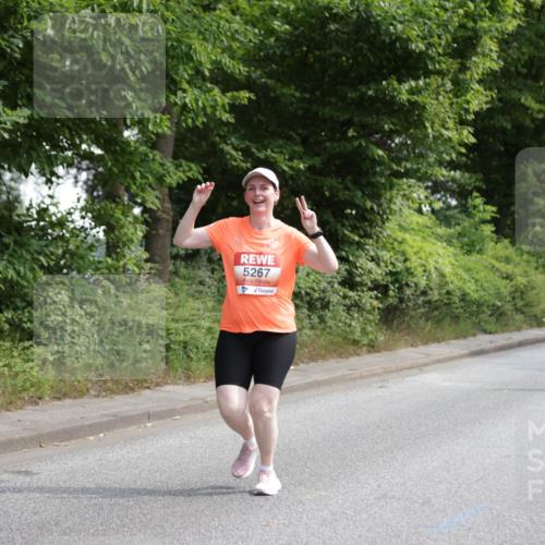 15.06.2025 - REWE Women's Run Jannik Wohlers http://msf.ph/oto/7933969 15.06.2025 10:12:01 Laufen 5267, 5200 meine-sportfotos.de