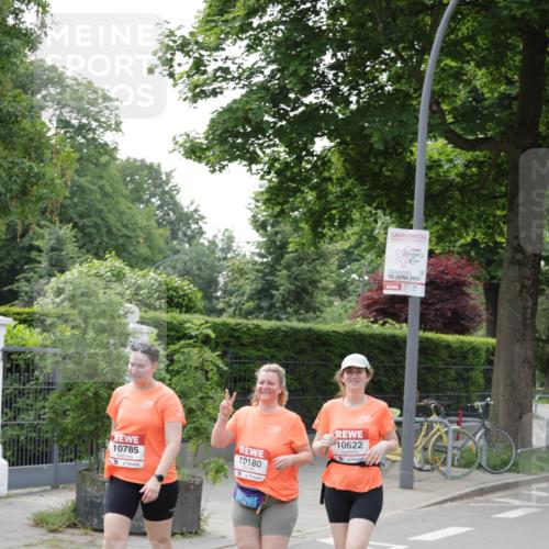 15.06.2025 - REWE Women's Run Jannik Wohlers http://msf.ph/oto/7933982 15.06.2025 08:34:35 Laufen 10622, 10785, 10180, 15, 2025 meine-sportfotos.de