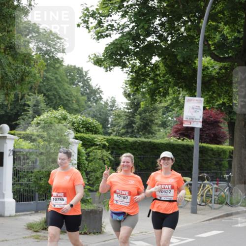 15.06.2025 - REWE Women's Run Jannik Wohlers http://msf.ph/oto/7934000 15.06.2025 08:34:36 Laufen 10785, 0622, 10180, 15, 2025 meine-sportfotos.de