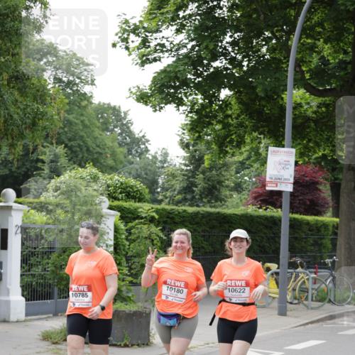 15.06.2025 - REWE Women's Run Jannik Wohlers http://msf.ph/oto/7934005 15.06.2025 08:34:36 Laufen 10785, 10180, 10622, 15, 2025 meine-sportfotos.de
