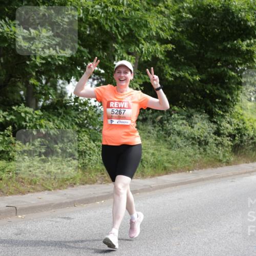 15.06.2025 - REWE Women's Run Jannik Wohlers http://msf.ph/oto/7934010 15.06.2025 10:12:02 Laufen 5267 meine-sportfotos.de