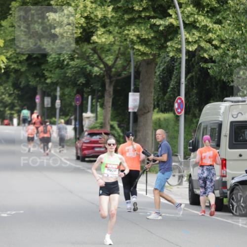 15.06.2025 - REWE Women's Run Jannik Wohlers http://msf.ph/oto/7934077 15.06.2025 08:34:44 Laufen 10094 meine-sportfotos.de